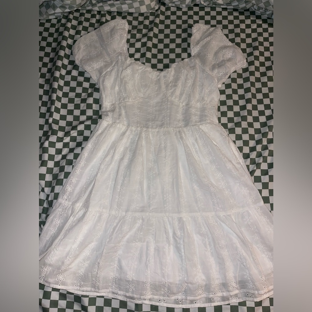White Size L SHEIN Dress